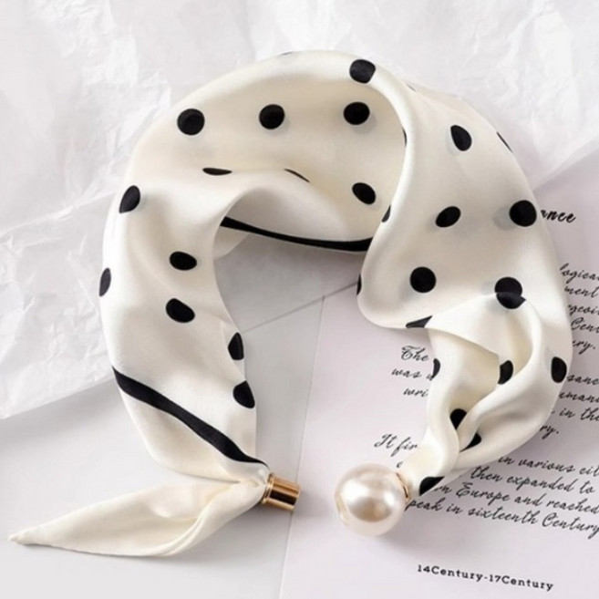 말룩센 진주 자석스카프 쁘띠 미니 여성 패션 환절기 원터치 화사한 마그네틱 패턴