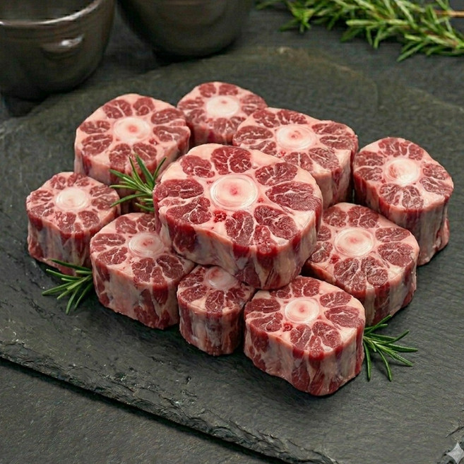 [도축장 당일직송] 한우 100% 소꼬리 알꼬리 약 1kg 전후 약한마리분 당일발송 꼬리곰탕 소꼬리찜 신선 암소꼬리;, 1개