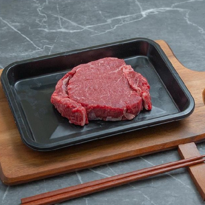 김씨네한우 마장동 1+이상등급 한우 안심 300g, 1개, 스테이크용 3~4cm 300g