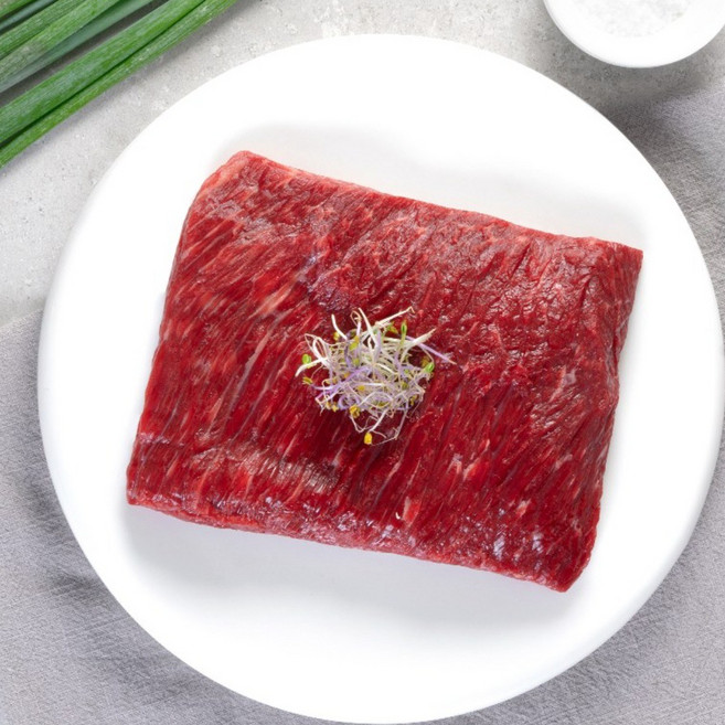 [농협안심한우] 1등급 한우 국거리용 덩어리 900g, 1개