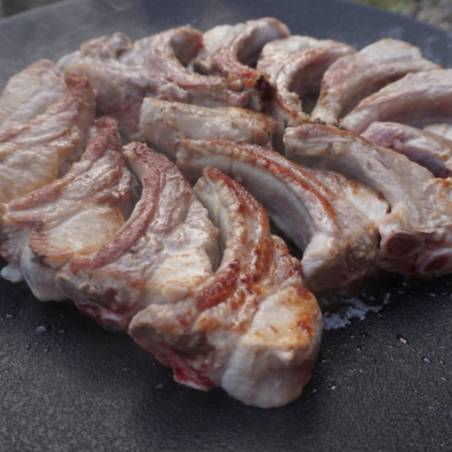 산청 흑돼지 등갈비(냉장) 찜용 / 구이용 오후1시 주문 당일발송, 2개, 500g