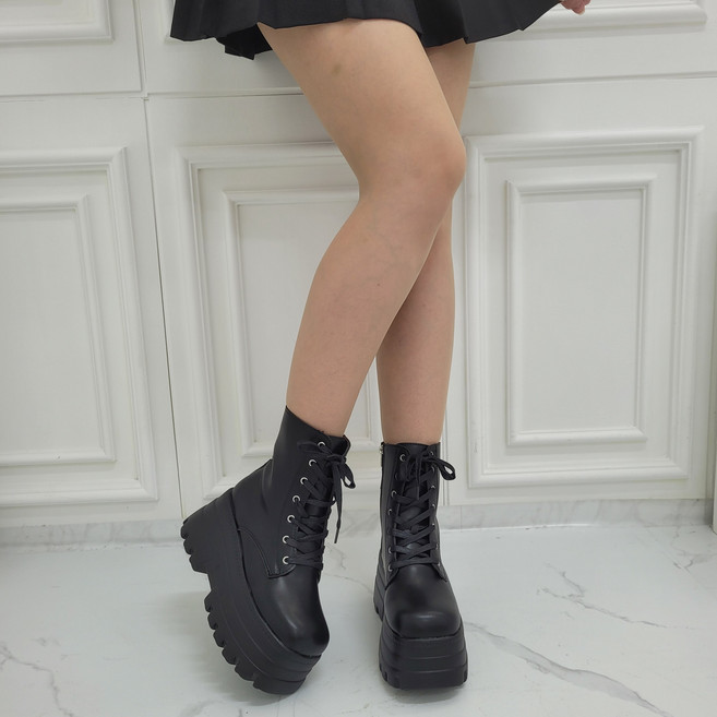 닝닝 레이어 통굽 워커 부츠 (9cm Black)