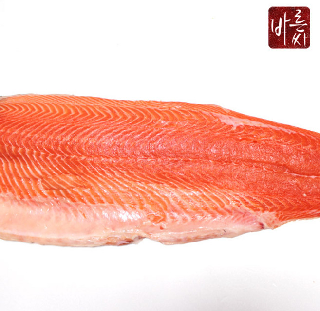 온가족 함께먹는 생연어회 2kg 숙성연어 통마리 손질, 02_연어 반마리 2kg 순살필렛, 1개 - 숙성회