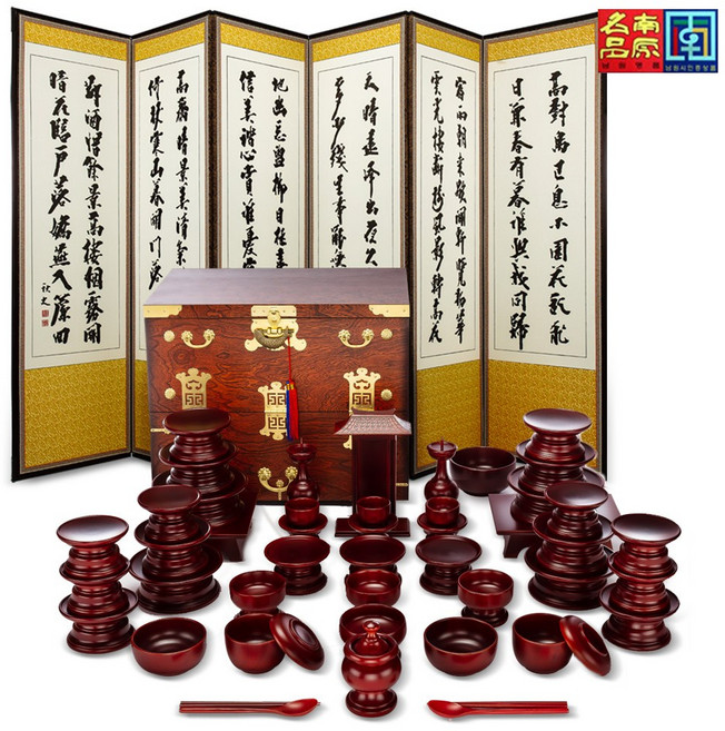 춘향골 남원목기 오리목 제기 47p + 제기함+ 추사 산수화 6폭병풍 (퇴주그릇), 1개, 오리목제기 47p,왕관함1,6폭병풍,퇴주그릇