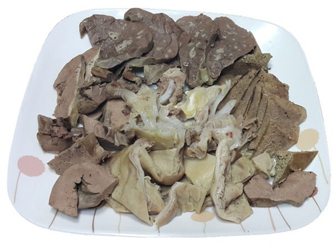 내장 순대 부속 순대내장 순대국 오소리감투 간 허파 염통 분식 재료 돼지 부속물 술안주 삼정, 2kg, 1개