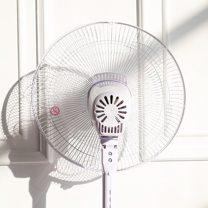 시프이컴 초미세풍 발터치 리모컨 선풍기, CIF-FN05B 후기 분석 - 뒷모습 및 손잡이