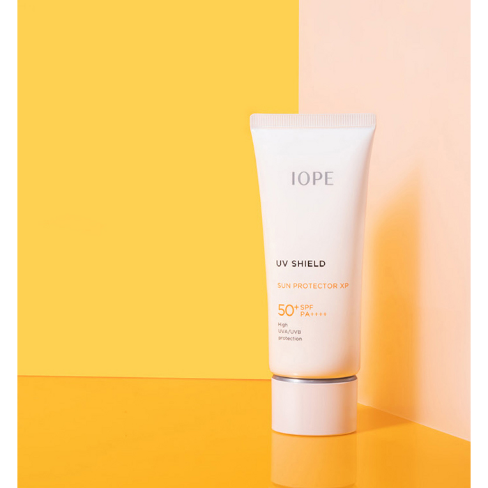 아이오페 유브이 쉴드 선 프로텍터 이엑스 선크림 SPF50+ PA++++, 60ml 후기 분석 - 제형 및 질감 테스트