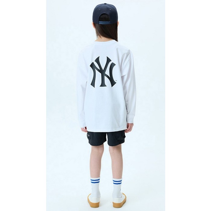 뉴에라 아동용 MLB 빅 로고 긴팔 티셔츠 14721875 후기 분석 - 측면 핏 확인