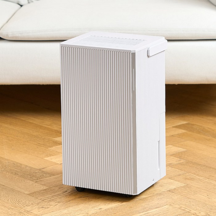 롯데알미늄 제습기 12L 화이트 LDH-6700 후기 분석 - 화이트 톤의 깔끔한 측면