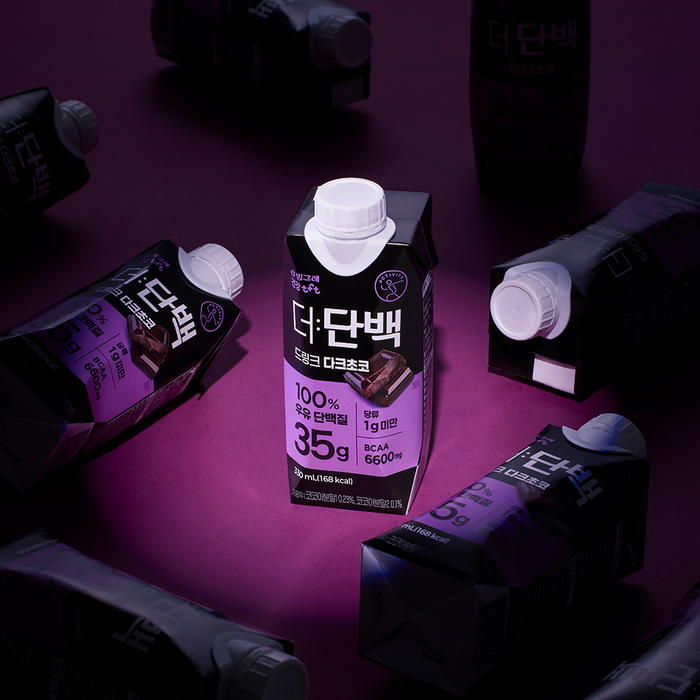 더단백 드링크 다크초코, 330ml 후기 분석 - 컵에 따른 음료 제형 확인