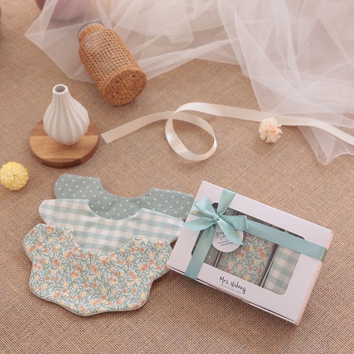 Right Movement Gold Hand Bib Baby Mint Set