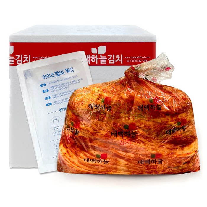 태백하늘김치 김장 포기김치 국산100% /무료배송, 10kg 후기 분석 - 먹음직스러운 양념이 버무려진 김치 단면