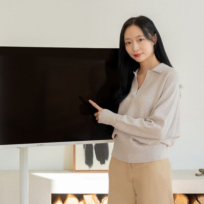 무빙큐빅스 스마트 32인치 FHD QLED 삼탠바이미 후기 분석 - 이동식 스탠드 상세