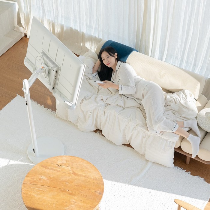 무빙큐빅스 스마트 32인치 FHD QLED 삼탠바이미 후기 분석 - 후면 케이블 정리 구조