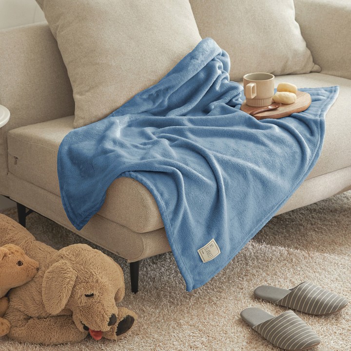 소파에서도 침대에서도 든든한, 후기 4만 개 넘는 극세사 담요