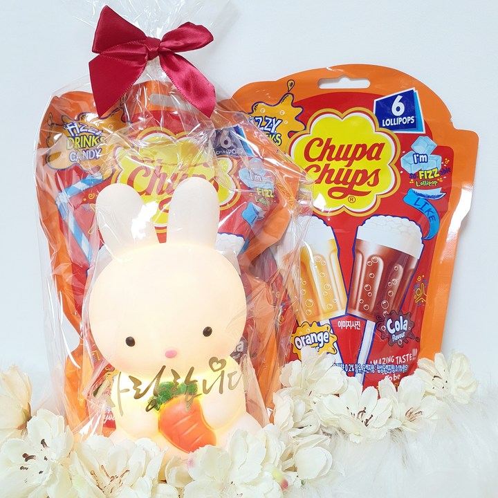 화분마당 어린이날 행복가득 애착 LED 냠냠 당근토끼 막대사탕, 1개, 190g
