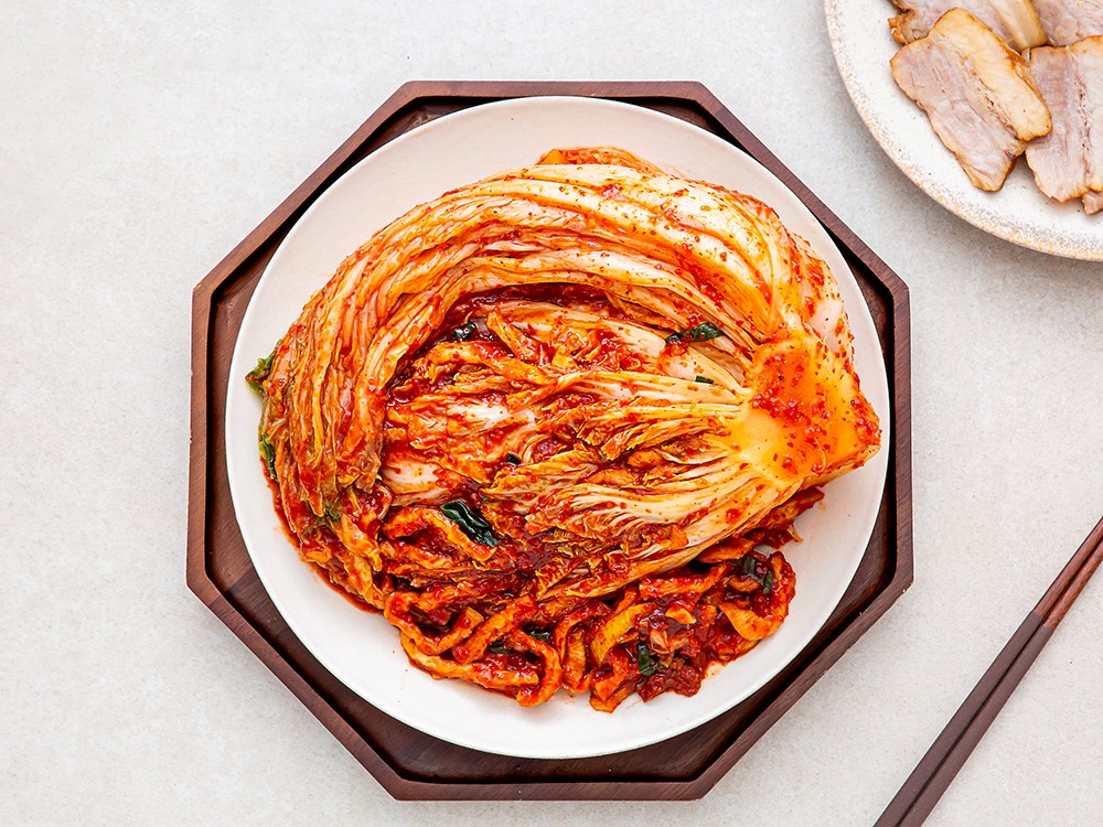 Jongga Ba Mandeuleo Fresh Tasty Byeolmi Bossam Kimchi , 1 kg, 1 Pack (종가 바로 만들어 신선한 맛있는 별미 보쌈김치, 1kg, 1개)