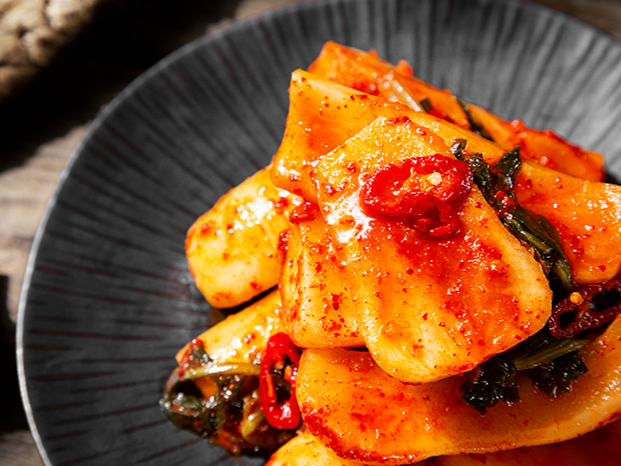 Sheets Guncha Kimchi Mosan Chonggak Kimchi , 1.5 kg, 1 Pack (장군차김치 모산 총각김치, 1.5kg, 1개)