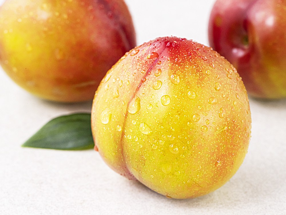 Dajoeun Gimcheon Plum (4~6 Pack ), 300 g, 1 Pack (다조은 김천 자두(4~6입), 300g, 1팩)