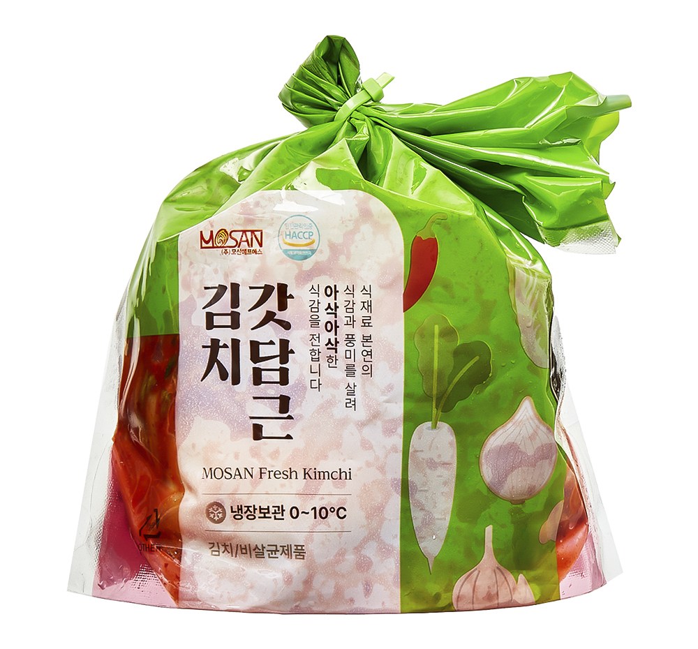 Mosan Kimchi Gatdamgeun Spicy Silbi Sseoleun Pear Chu Kimchi , 1 Pack , 1.2 kg (모산김치 갓담근 매운 실비 썰은 배추김치, 1개, 1.2kg)