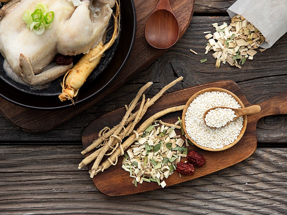 Momaejohwa All-in-One Glutinous Rice Samgyetangjaeryo , 200 g, 1 Pack (몸애조화 올인원 찹쌀삼계탕재료, 200g, 1개)
