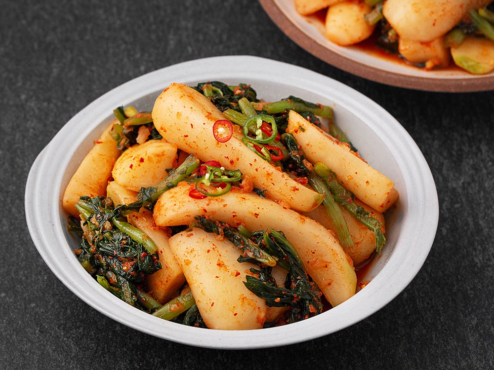 Myeonginyujeongim Chonggak Kimchi , 3 kg, 1 Pack (명인유정임 총각김치, 3kg, 1개)