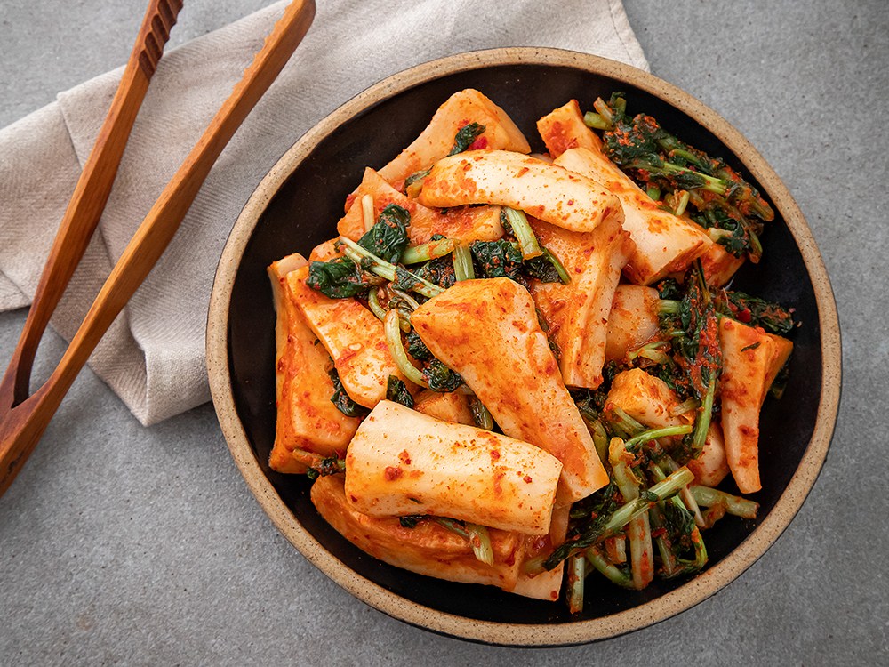 Nongsikpum Chonggak Kimchi (농가식품 총각김치)