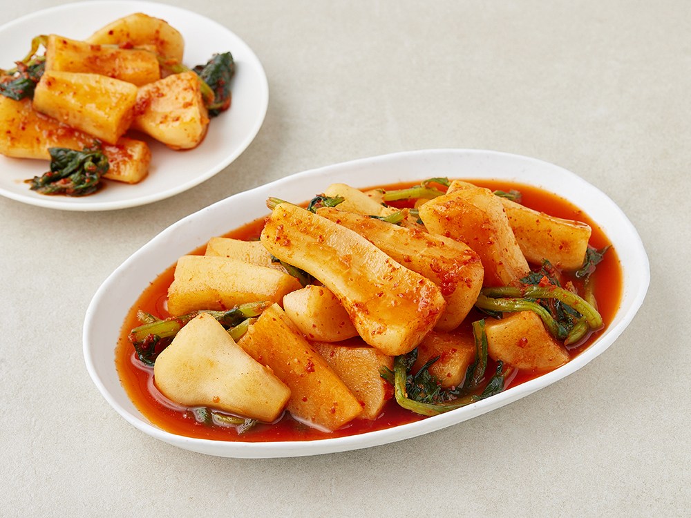 Pungsan Kimchi Chonggak Kimchi , 1 kg, 1 Pack (풍산김치 총각김치, 1kg, 1개)