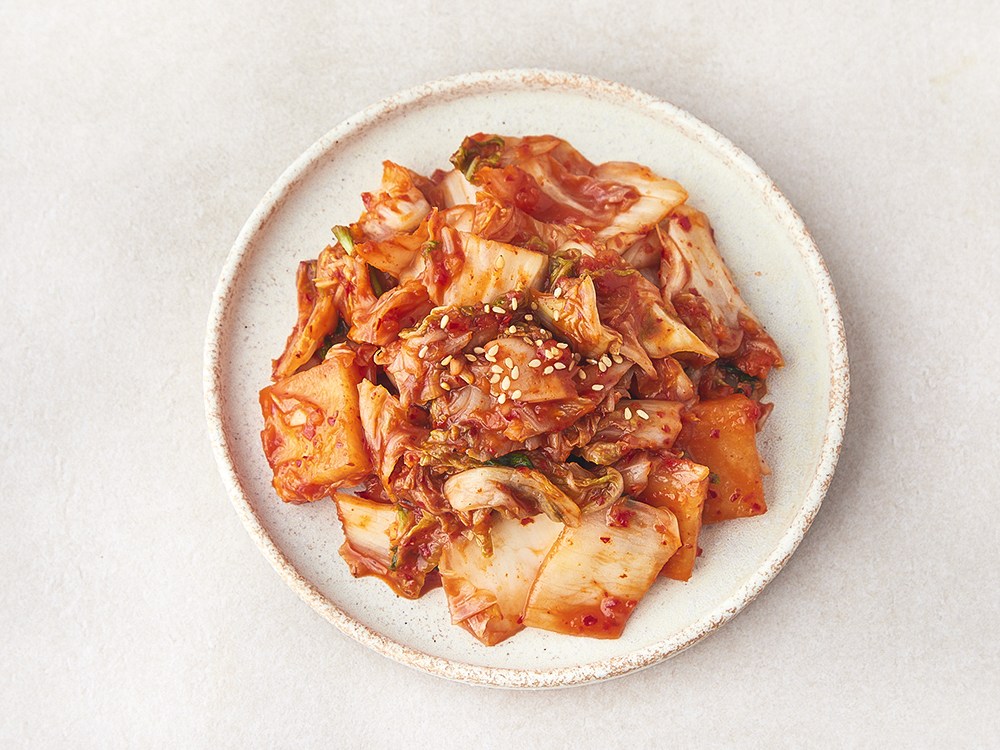 Yangban Sanji Premium Wonjaeryo Mandeun Sseoleun Kimchi , 1.5 kg, 1 Pack (양반 산지의 고급 원재료로 만든 썰은김치, 1.5kg, 1개)
