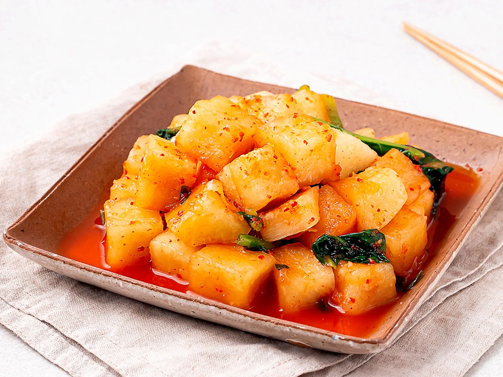 Jongga Oraeorae Crunchy Kkakdugi , 3 kg, 1 Pack (종가 오래오래 아삭한 깍두기, 3kg, 1개)