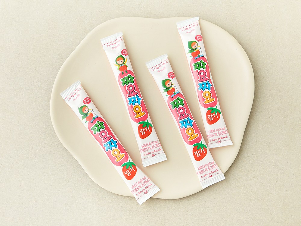 Seoul Milk Jjameok Yogureuteu Jjayojjayo Strawberry , 40 g, 6 Pack , 2 Pack (서울우유 짜먹는 요구르트 짜요짜요 딸기, 40g, 6개입, 2개)