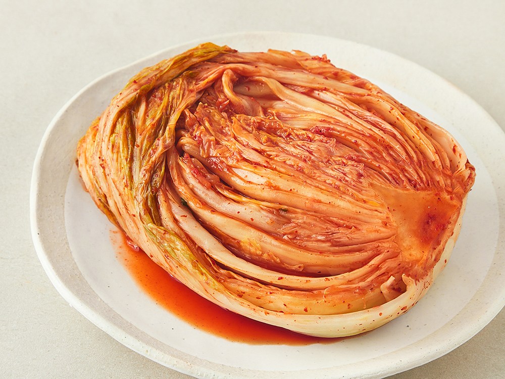 Daesang Jongga Crunchy Hago Pack Un Whole Napa Kimchi , 3 kg, 1 Pack (대상 종가 아삭하고 개운한 포기김치, 3kg, 1개)