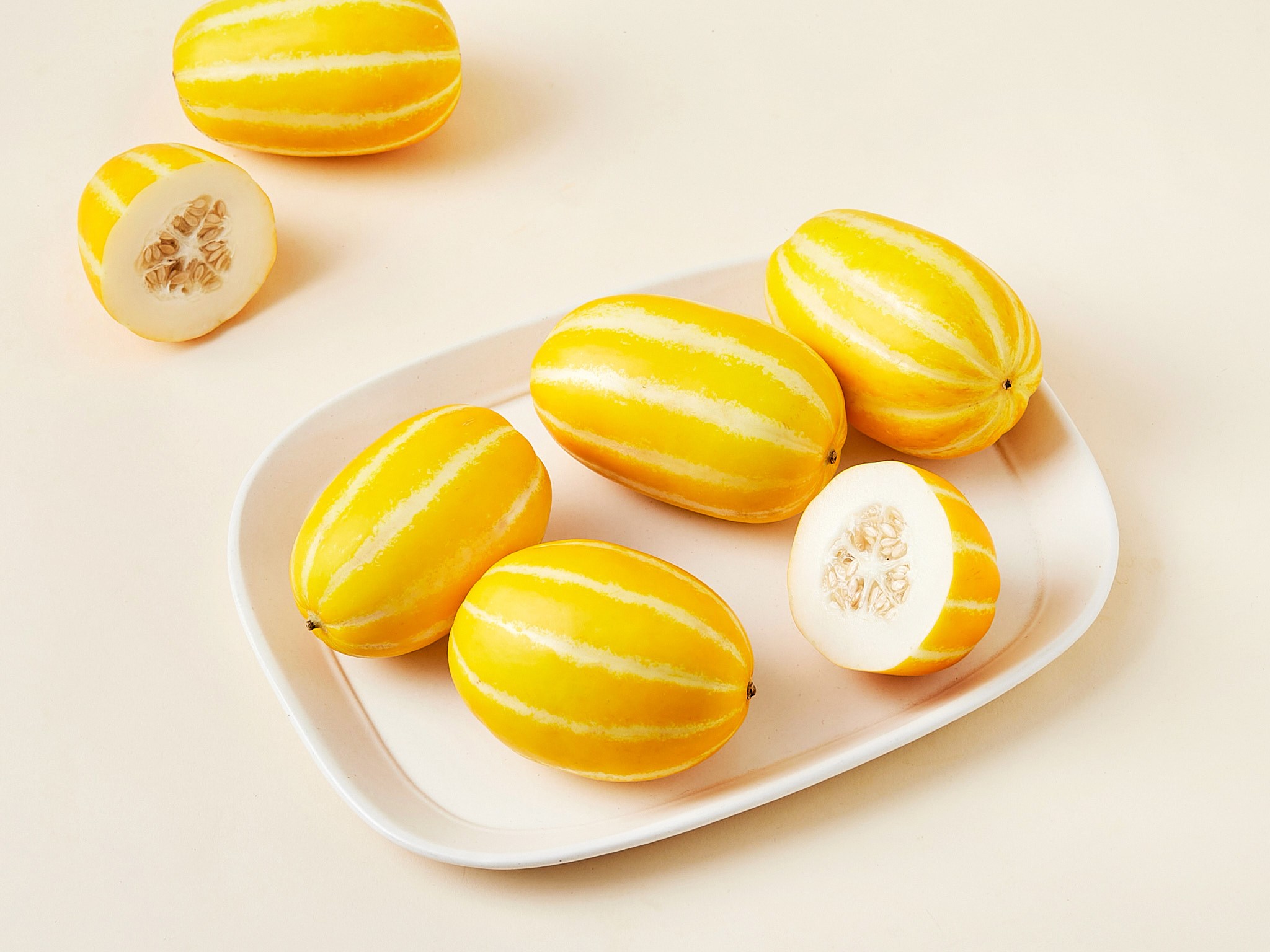 Huisong Nongbu Organic Korean Melon 4~7 Pack , 1.2 kg, 1 Pack (이희송 농부의 유기농 참외 4~7입, 1.2kg, 1개)