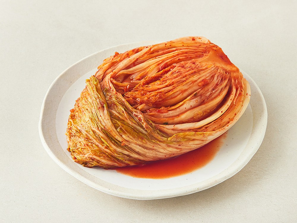 Daesang Jongga Crunchy Hago Pack Un Whole Napa Kimchi , 3 kg, 1 Pack (대상 종가 아삭하고 개운한 포기김치, 3kg, 1개)