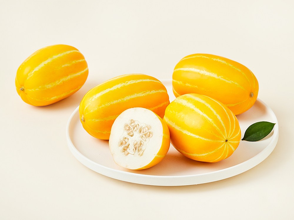 Sweetness Seonbyeol Seongjuyongam Korean Melon , 1.5 kg(4~6 Pack ), 1 Bag (당도선별 성주용암 참외, 1.5kg(4~6입), 1봉)
