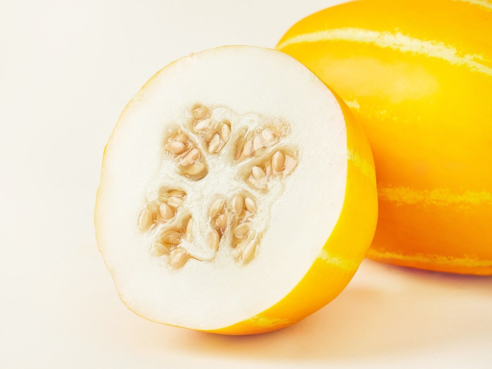 Sweetness Seonbyeol Seongjuyongam Korean Melon , 1.5 kg(4~6 Pack ), 1 Bag (당도선별 성주용암 참외, 1.5kg(4~6입), 1봉)