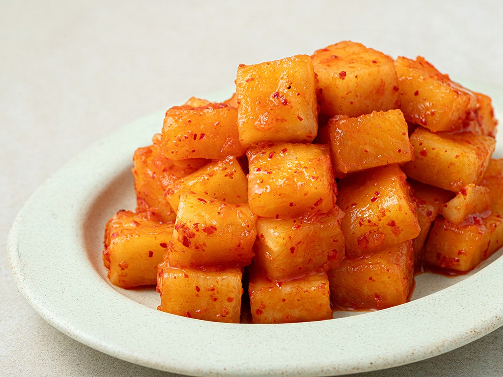 Kimchi Gotgan Guk Rice Jip Kkakdugi , 800 g, 1 Pack (김치곳간 국밥집 깍두기, 800g, 1개)