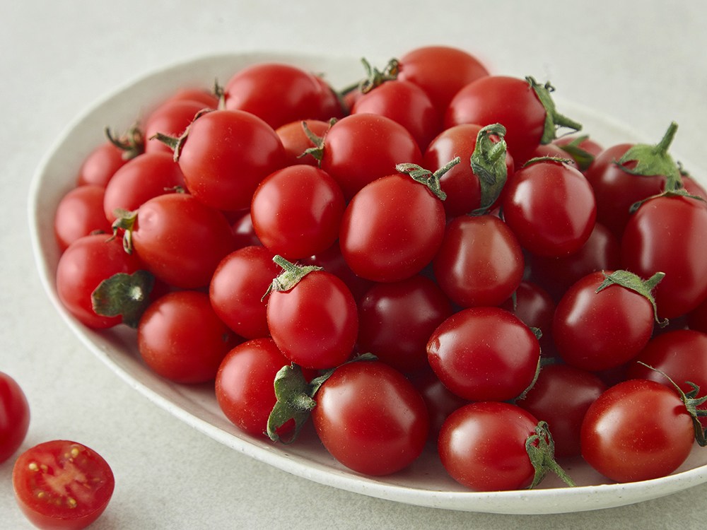 Daechu Cherry Tomato So 4~5 Beon , 1 Pack , 2 kg (대추방울토마토 소과 4~5번과, 1개, 2kg)