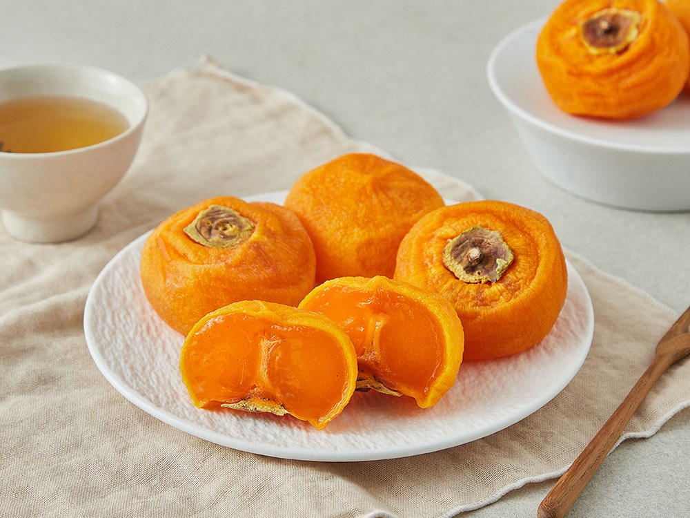 Dajeongda Persimmon Cheongdo Bangeonsi 6 Pack ( Frozen ), 1 Pack , 360 g (다정다감 청도반건시 6입 (냉동), 1개, 360g)