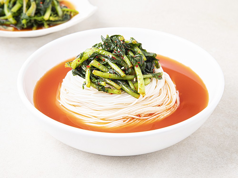 Yesodam Teukyeolmu Kimchi , 1 kg, 1 Pack (예소담 특열무김치, 1kg, 1개)