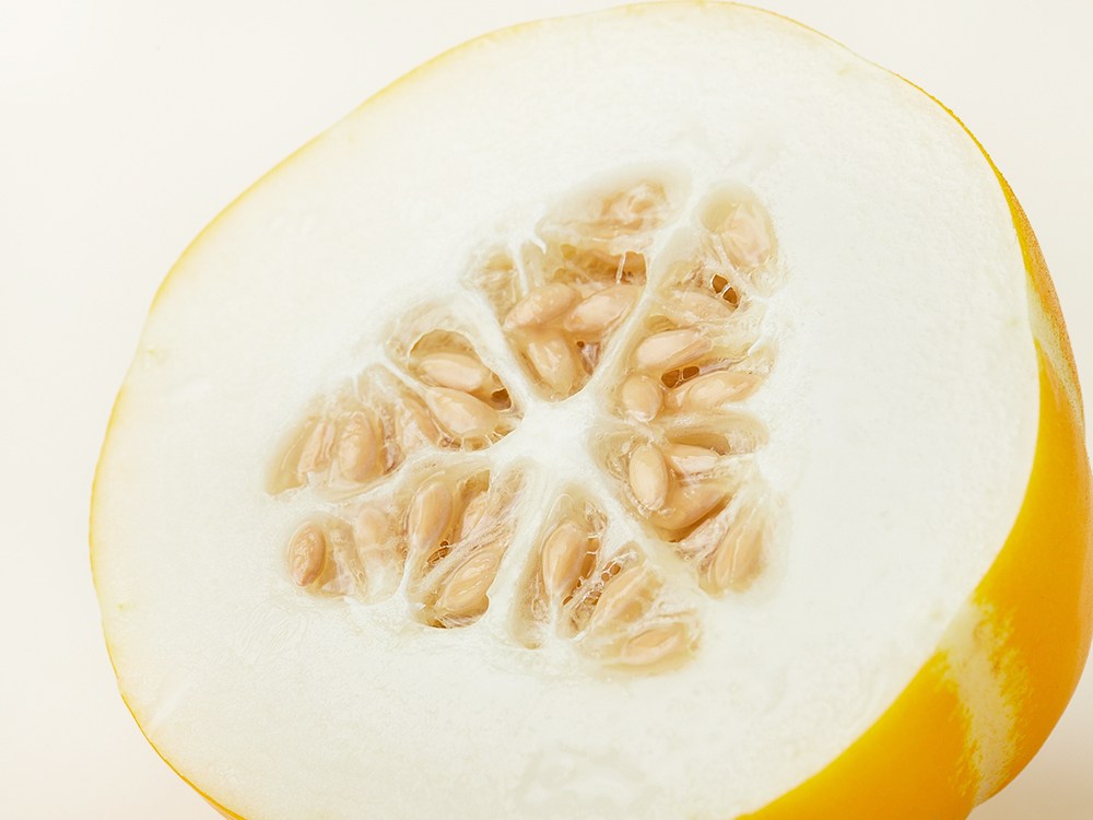 Maseuteo Minseok Nongbu Seongju Korean Melon 4~5 Pack , 1.2 kg, 1 Pack (마이스터 한민석 농부의 성주 참외 4~5입, 1.2kg, 1개)
