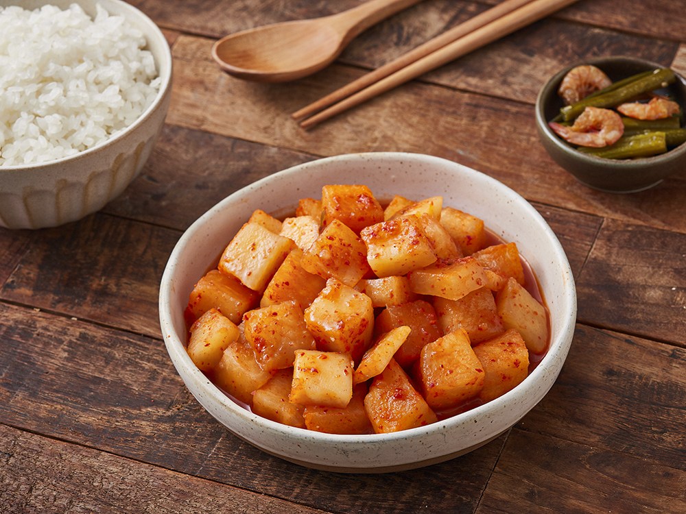 Daesang Jongga Kkakdugi , 500 g, 1 Pack (대상 종가 깍두기, 500g, 1개)