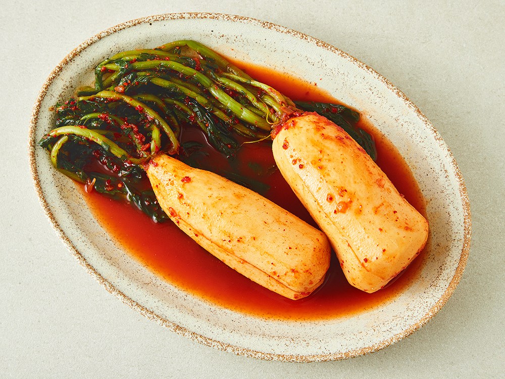 Haedam Village Jeon Whole Sikpum Injeung Chonggak Kimchi , 500 g, 1 Pack (해담촌 전통식품 인증 총각김치, 500g, 1개)