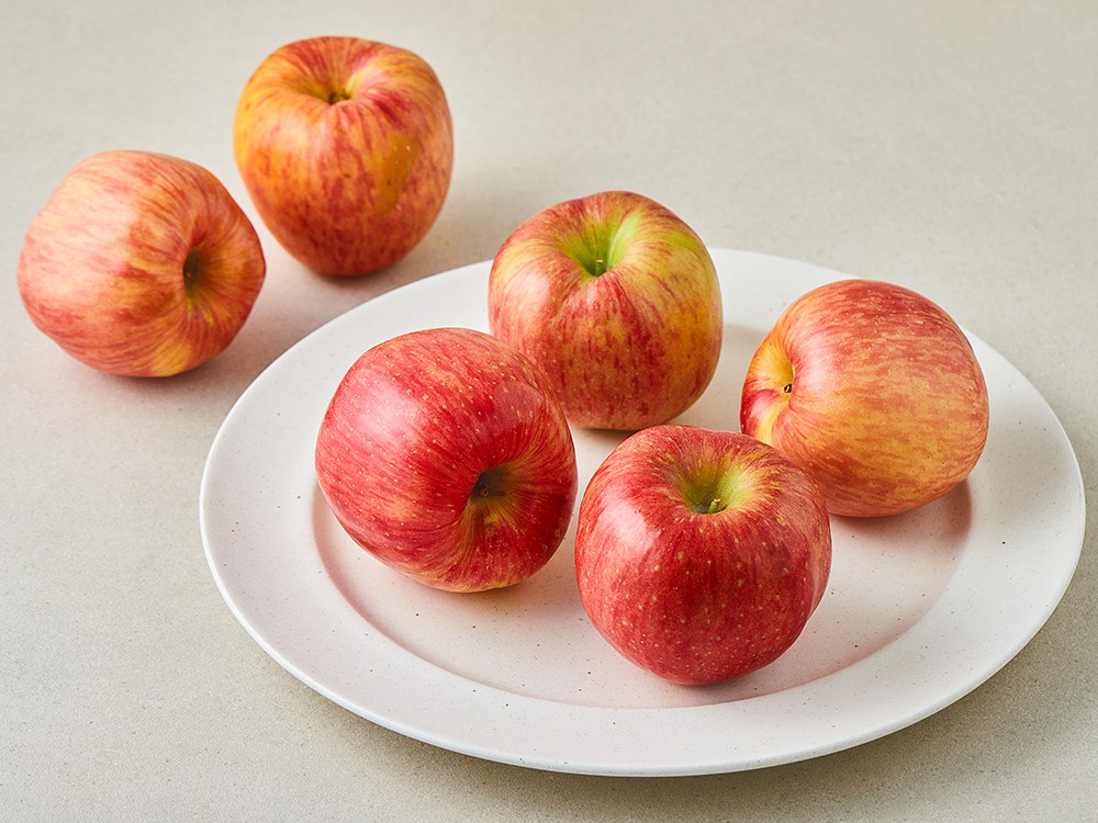 Dangchan Imperfect Apple , 1 Pack , 1.3 kg( Jung , 4~6 Pack ) (당찬 못난이 사과, 1개, 1.3kg(중과, 4~6입))