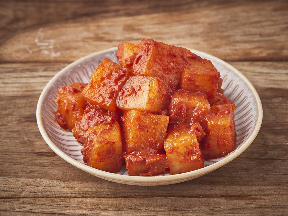Geumja Spicy Silbi Kkakdugi , 500 g, 1 Pack (금자네 매운 실비 깍두기, 500g, 1개)