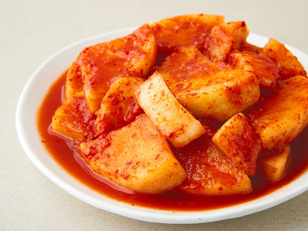 Haedam Village Jeon Whole Sikpum Injeung Seokbakji , 1 kg, 1 Pack (해담촌 전통식품 인증 섞박지, 1kg, 1개)