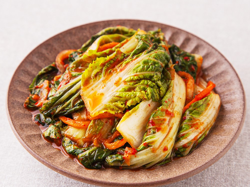 Geumja Domestic Pear Chu Mandeun Siwon Bori Eolgal Kimchi (금자네 국내산 배추로 만든 시원한 보리 얼갈이 김치)