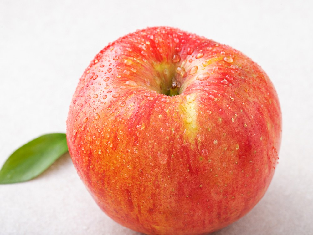 Jok Imperfect Apple , 2 kg( Raendeom ), 1 Pack (가족 못난이 사과, 2kg(랜덤과), 1개)