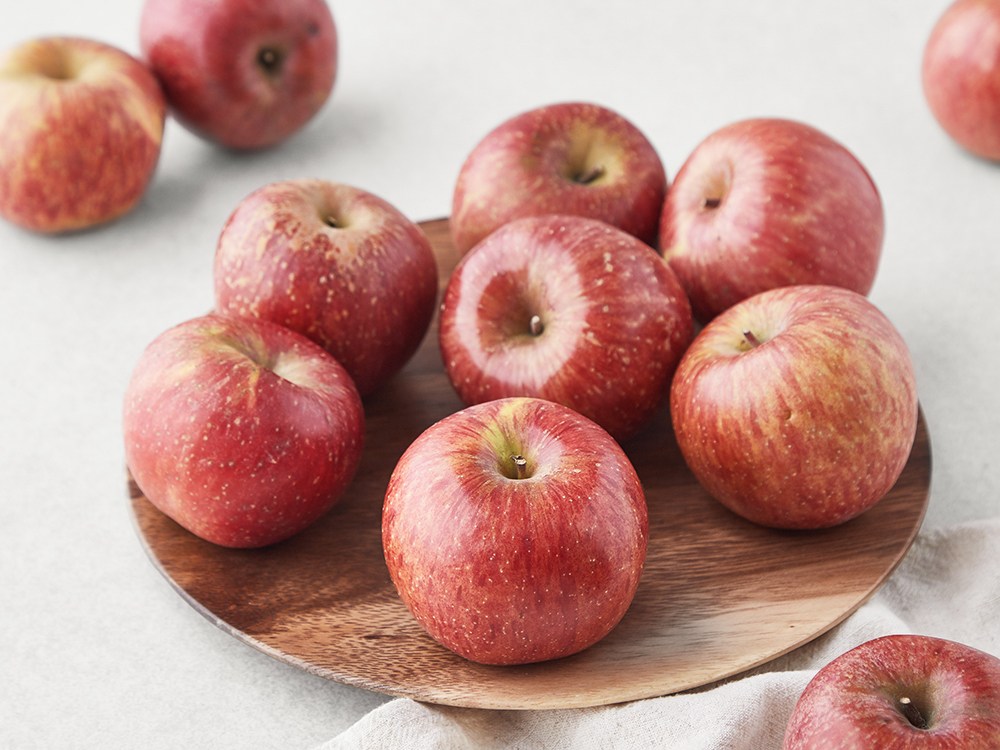 Persimmon Kkokkoma Apple , 1.5 kg(11~14 Pack ), 1 Pack (과일도감 꼬꼬마 사과, 1.5kg(11~14입), 1개)