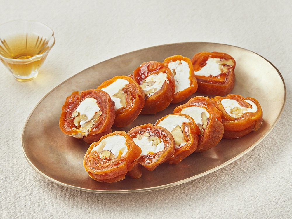 All Bareunnong Sheets Horikota Cheese Got Persimmon Mal ( Frozen ), 1 Pack , 200 g (All바른농장 호두리코타치즈 곶감말이 (냉동), 1개, 200g)